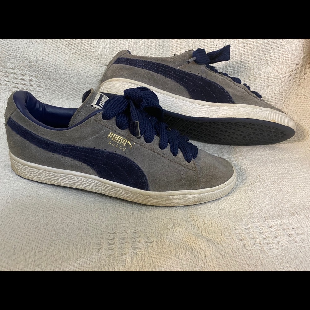 Puma Men’s size 8 classic suede gray and navy blue
